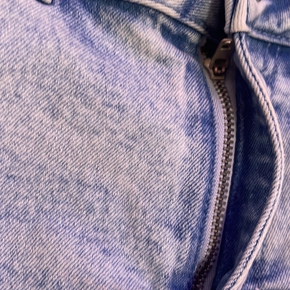 Jeans - Picture 3 of 4